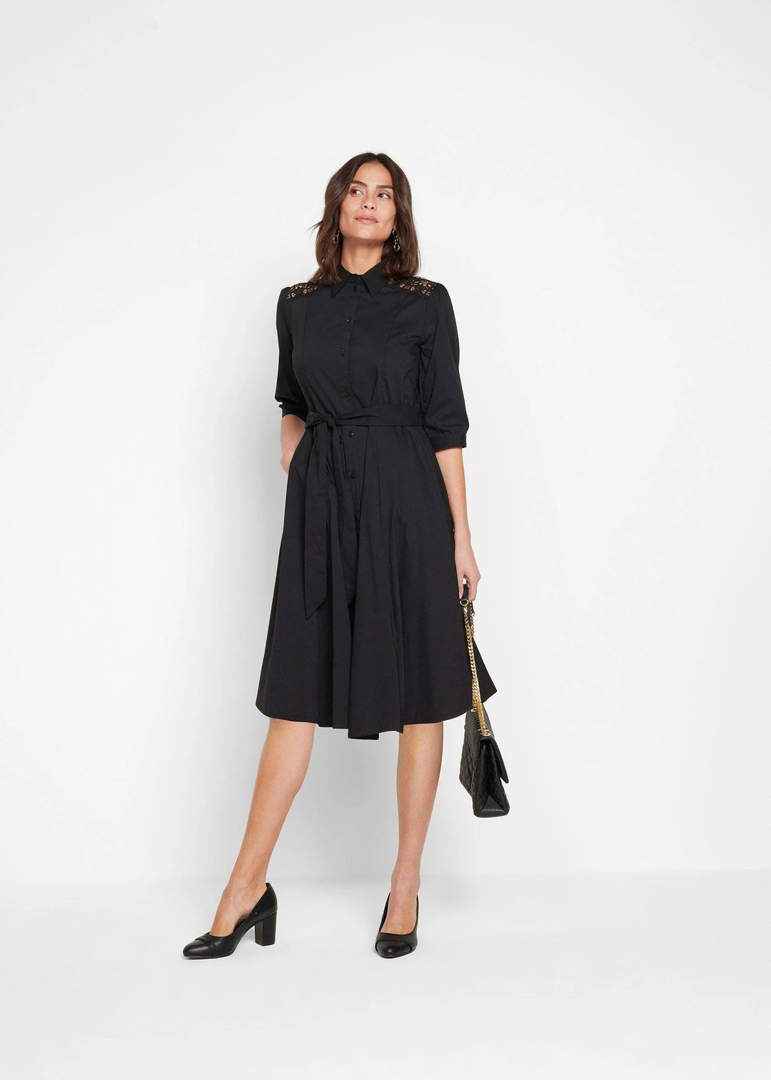 Robe-chemise avec dentelle et lien à nouer