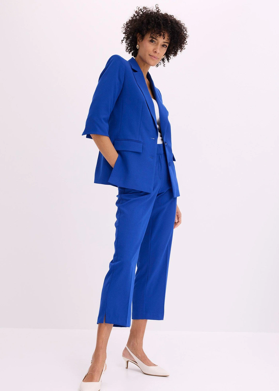 Pantalon 3/4 droit, fendu en bas - 2