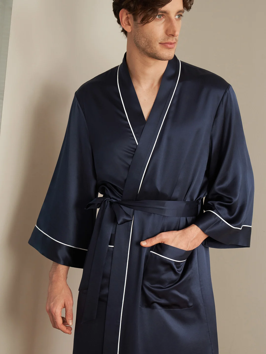 LILYSILK Robe De Chambre Soie Homme Noir Col Châle, Manches Longues 100% Soie Conçu Pour La Beauté Une Meilleure Peau Robe De Chambre XXL