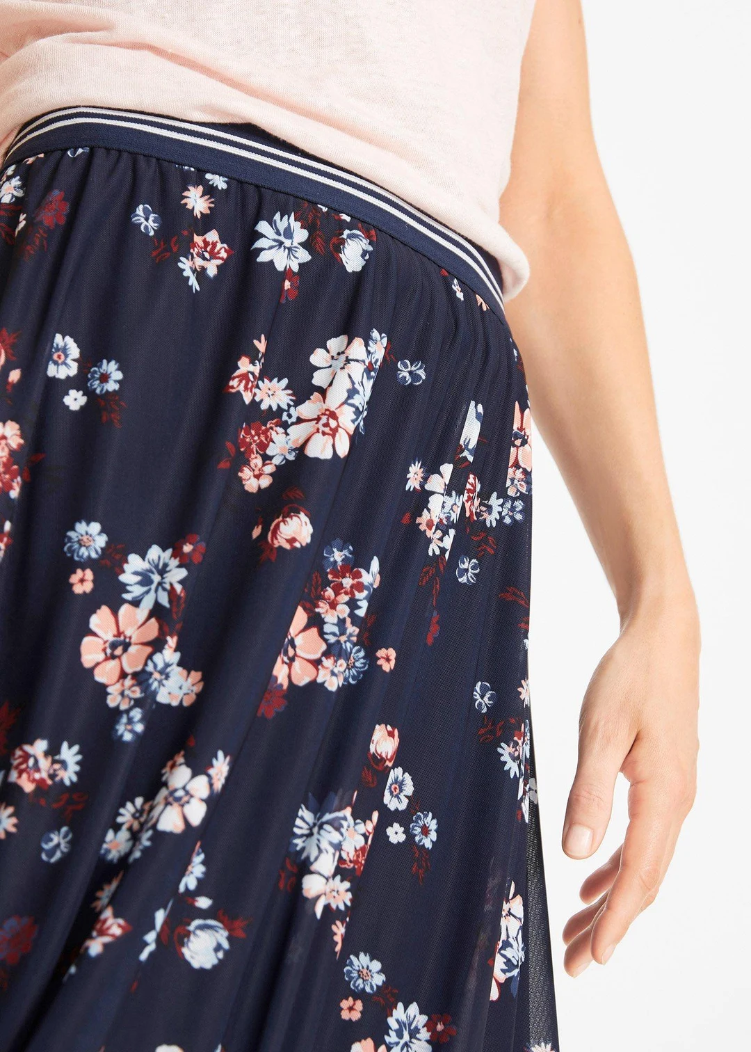 Jupe en mesh à taille élastiquée
