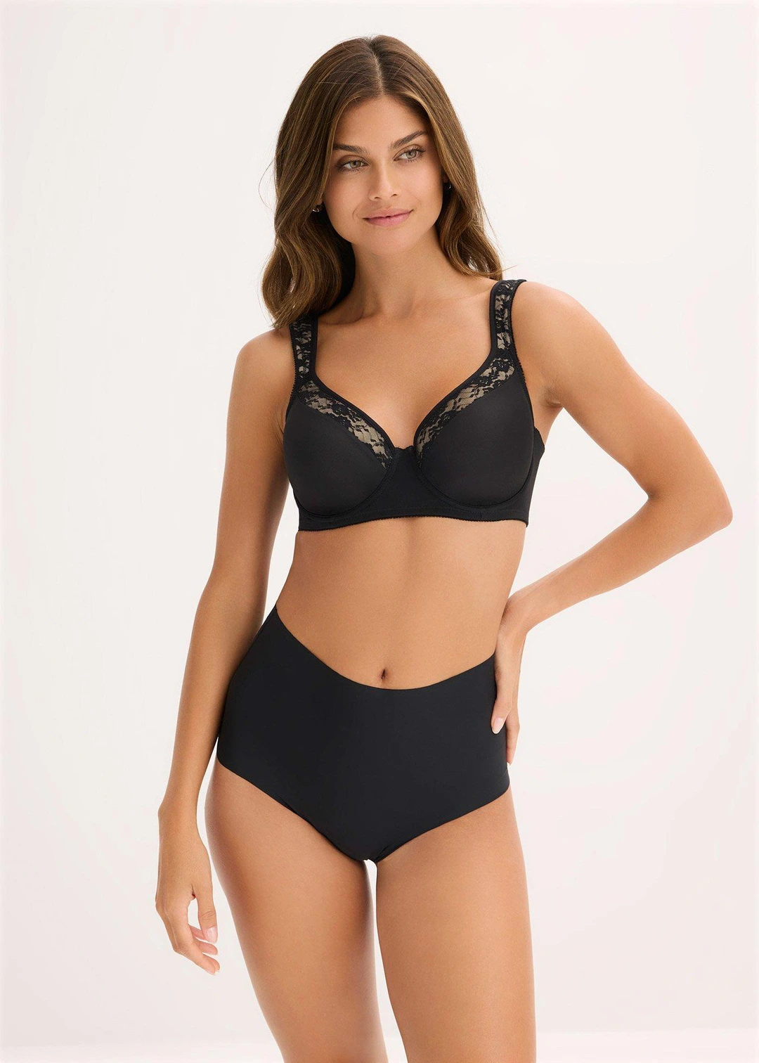Soutien-gorge à coques et bretelles rembourrées