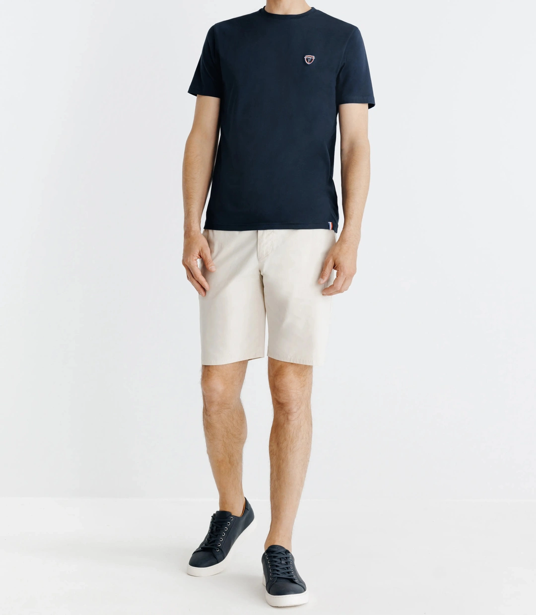 IZAC - T-shirt avec broderie marine