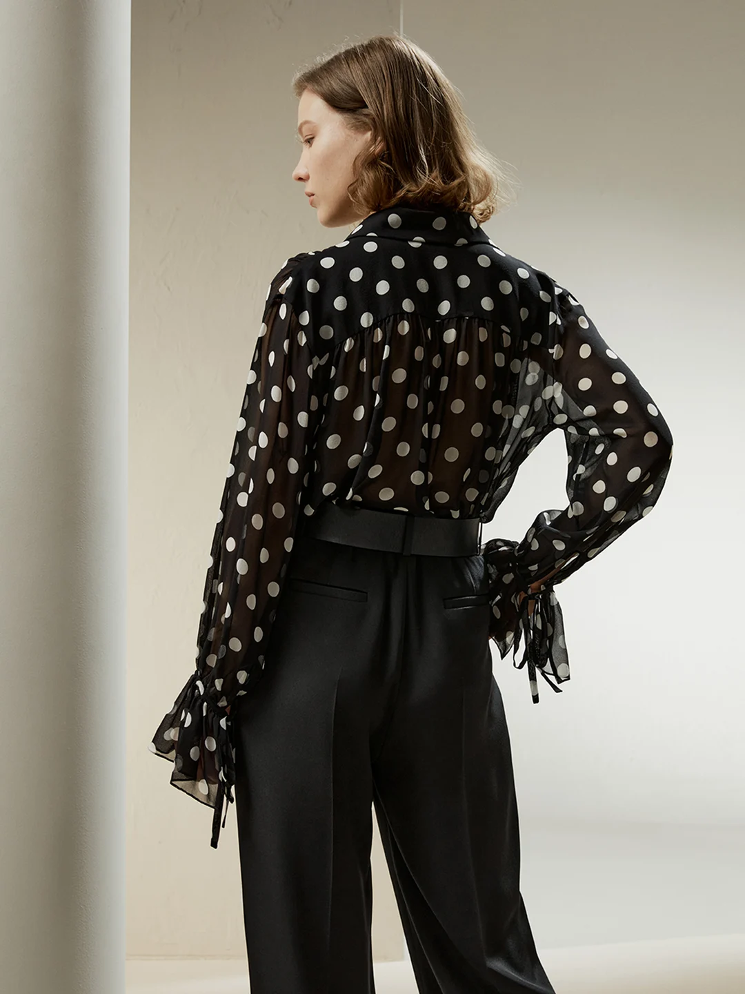 LILYSILK Chemisiers En Soie Femme Point D'Onde Motif À Pois, Manche Trompette Matière Georgette À De Nombreuses Occasions XS