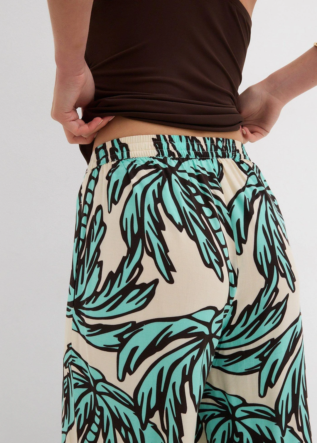 Pantalon large en viscose fluide - 3