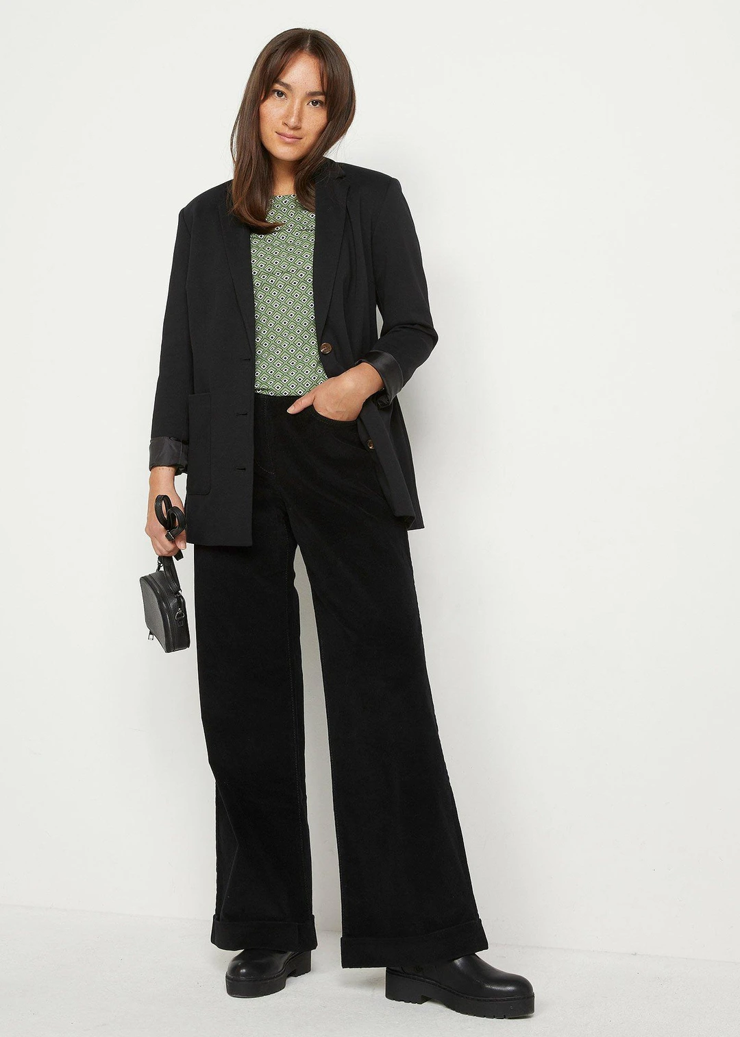 Pantalon large en velours côtelé, taille haute