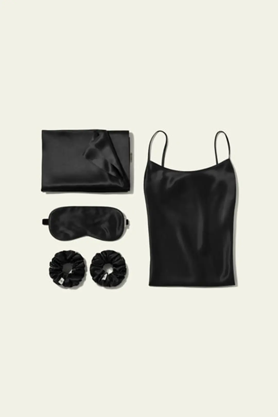 Ensemble en soie – Chemise de nuit élégante en soie, taie d’oreiller et accessoires assortis.