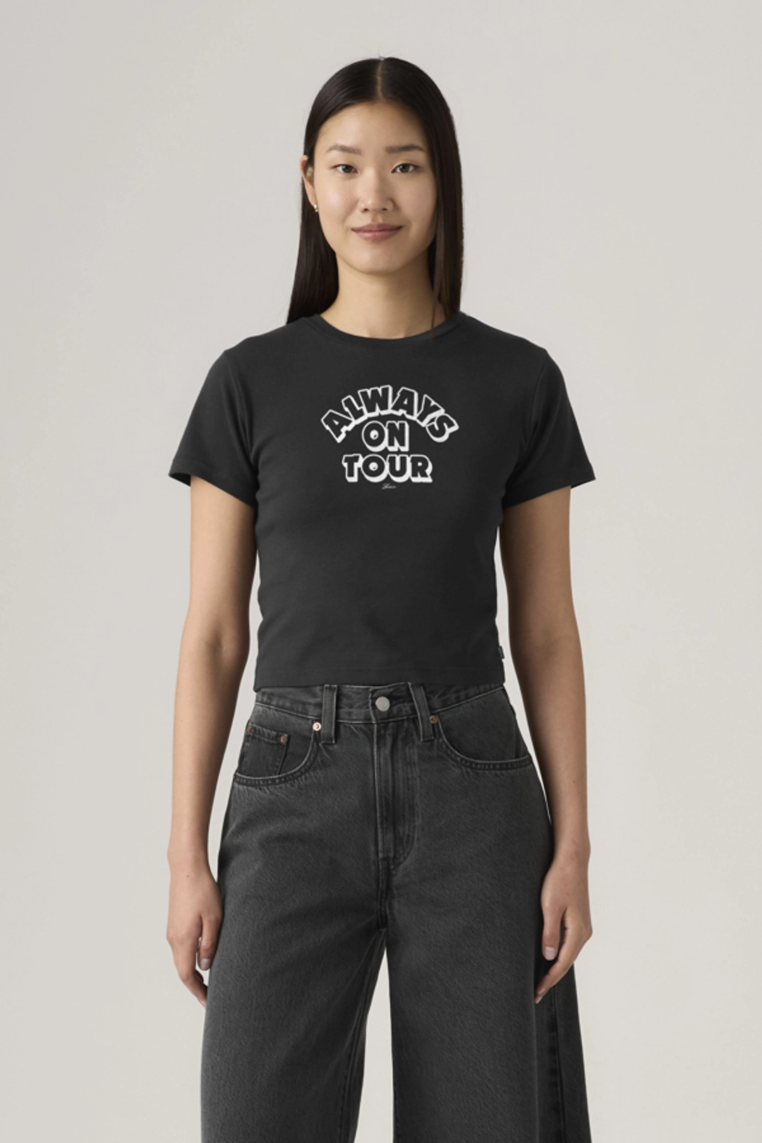 Levi's T Shirt Graphique Essential Sporty - Femme - Noir / Always On Tour Pirate Black - XS - 2