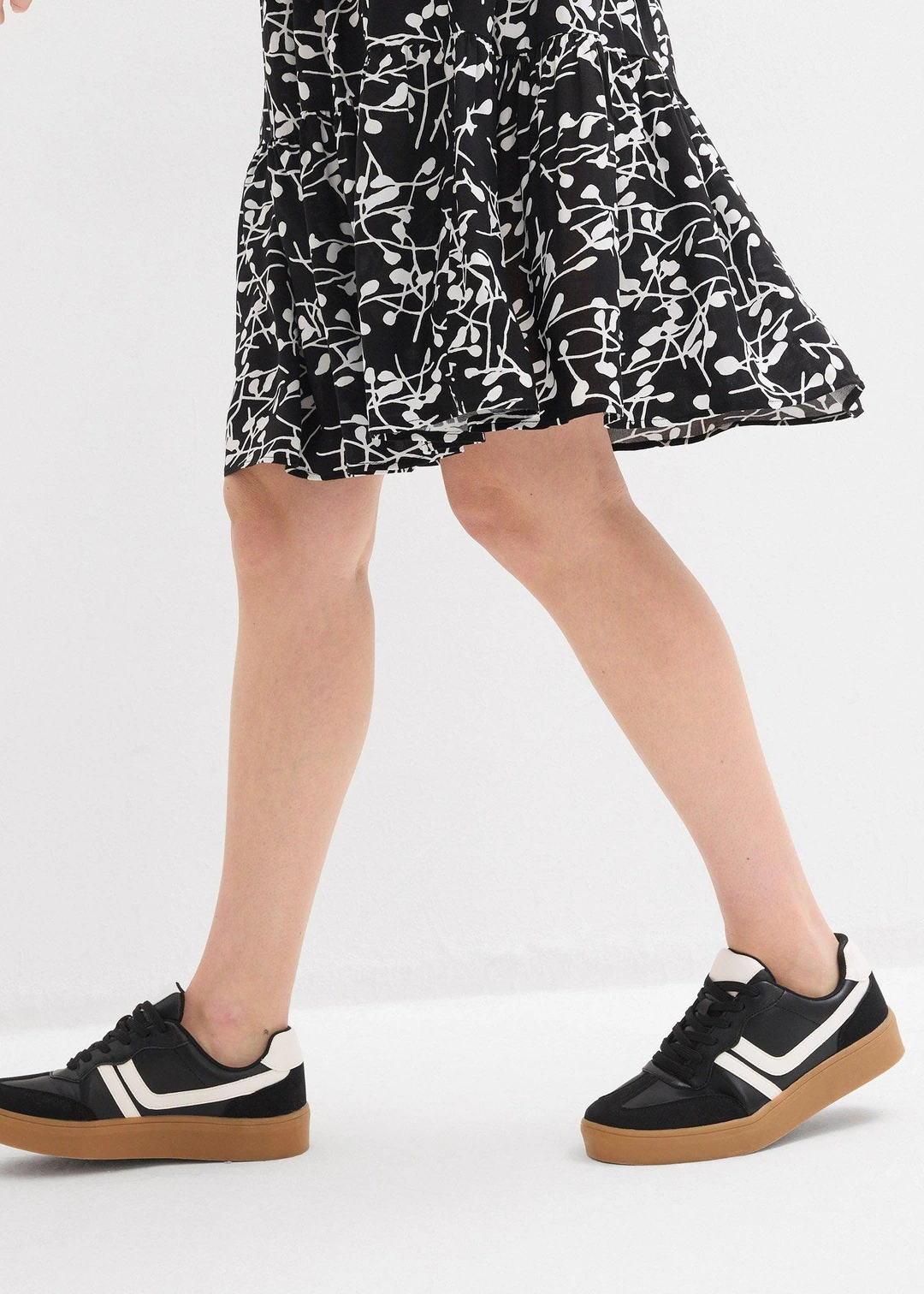 Robe courte en viscose fluide - 3