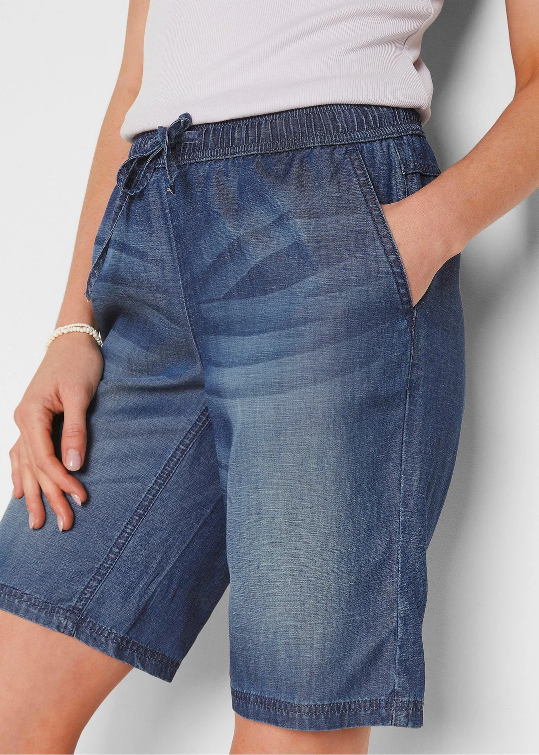 Short en denim léger avec lin