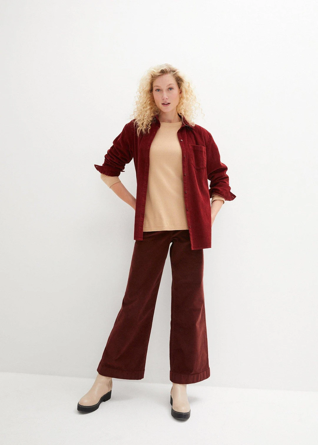 Pantalon large en velours côtelé, taille haute - 2
