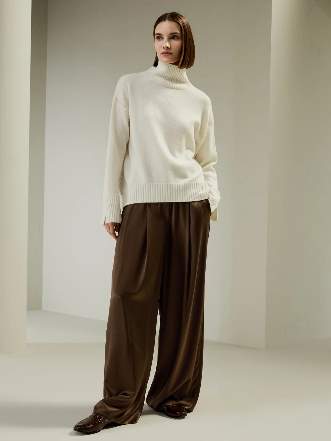 LILYSILK Pull Cachemire Femme Beige Col Roulé, Coupe Décontractée 100 % Cachemire Doux Pour La Peau Et Respirant M