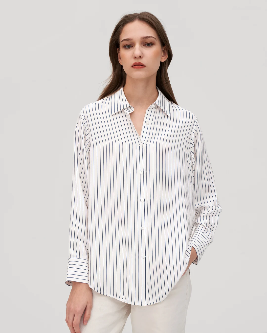 LILYSILK Blouse Soie Femme Surdimensionnée, Chemise À Rayures Charmeuse Soie Super Doux Chemises Bleu Marine À Fines Rayures S