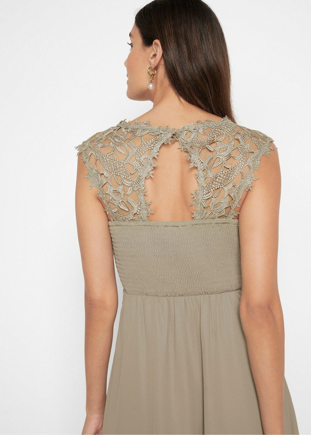 Robe courte à dentelle - 3