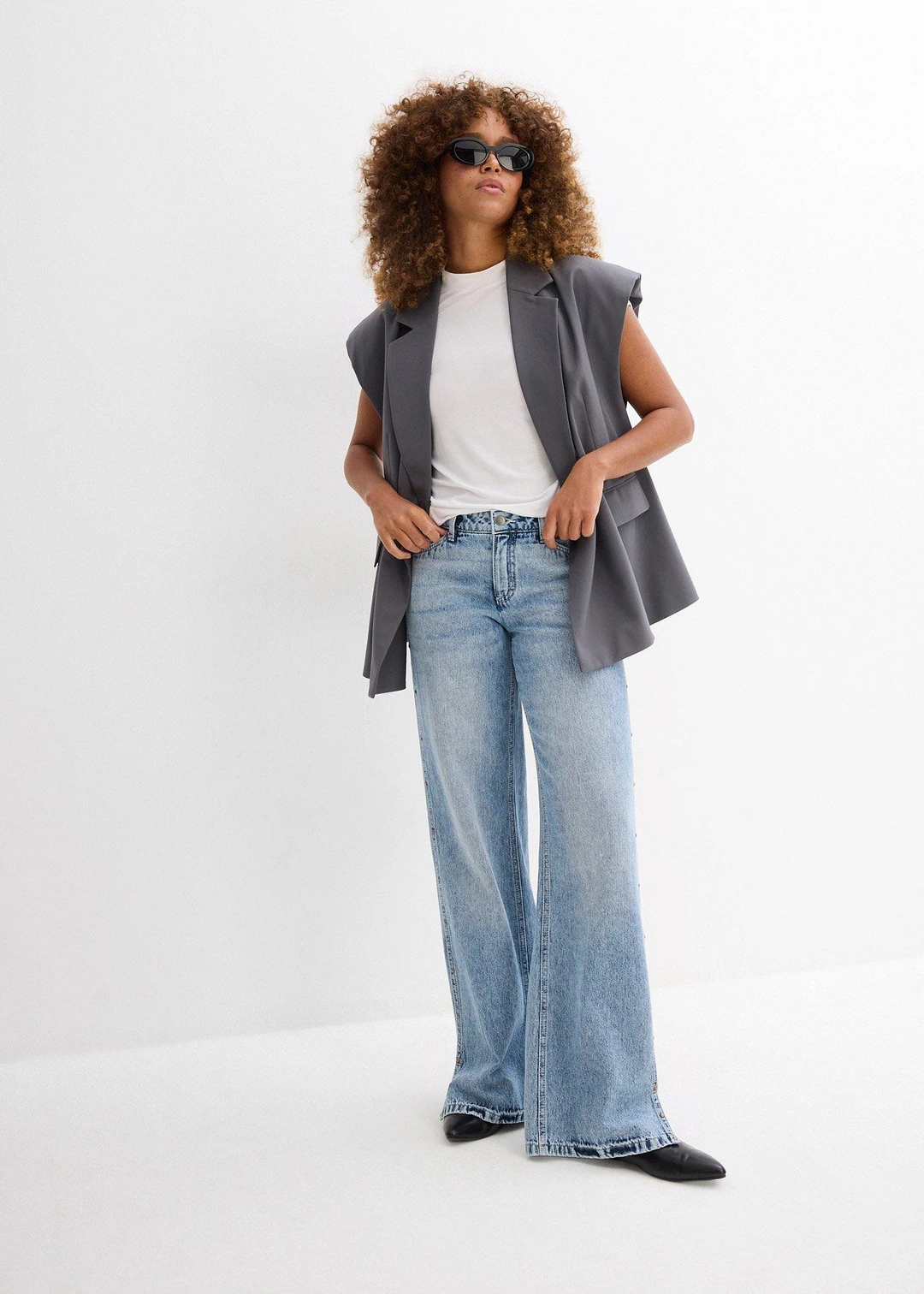 Jean droit et ample, taille mi-haute, peu extensible - 2