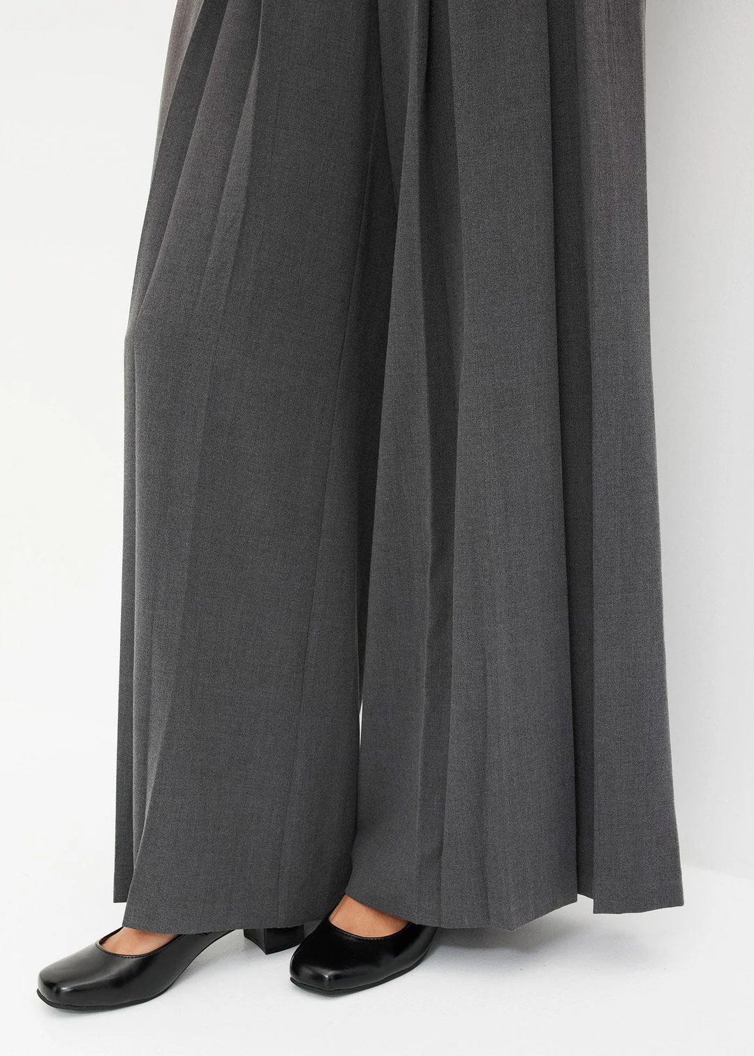 Pantalon de tailleur fluide en viscose mélangée - 3