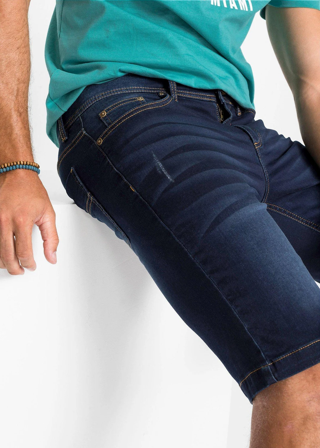 Bermuda en sweat effet jean, coupe ventre confort, regular