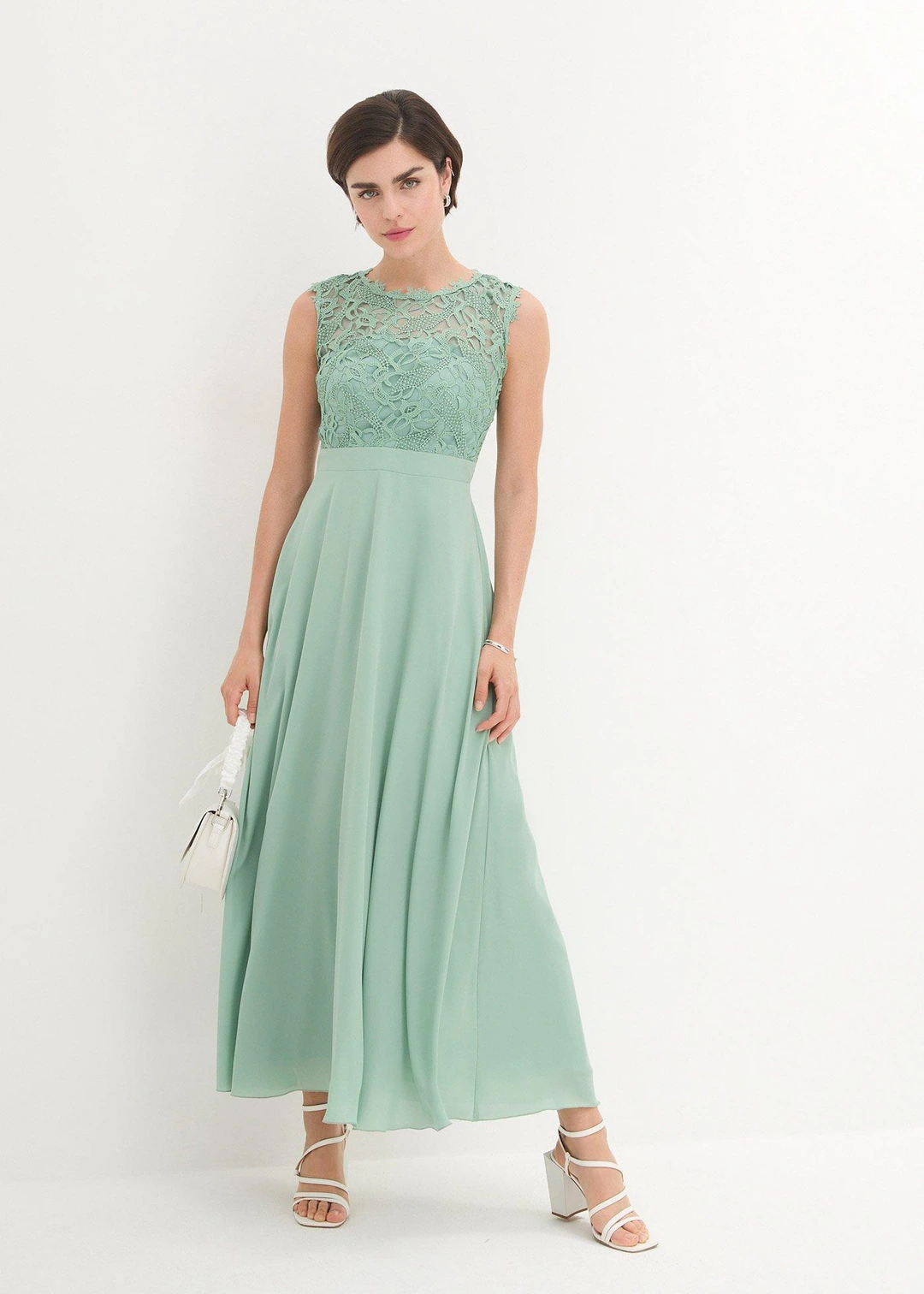 Robe longue avec dentelle - 2