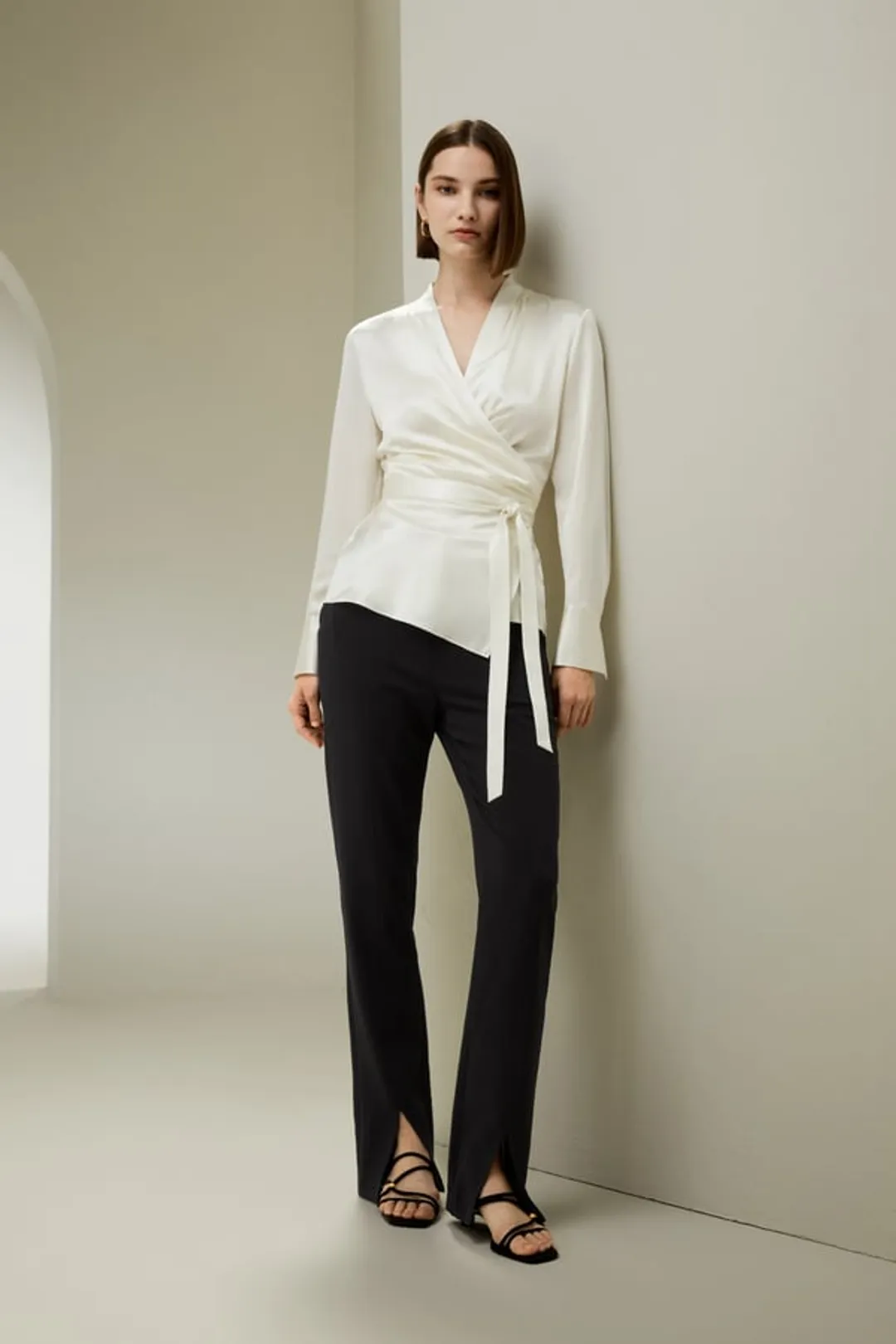 LILYSILK Blouse En Soie Blanc Coupe Ajustée, Effet D'Enveloppement 100% Soie Naturelle Bon Rapport Qualité-Prix, Respectueux De La Peau 38