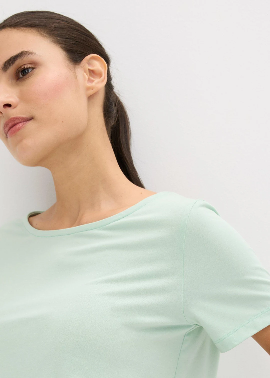 T-shirt long de sport avec décolleté dos - 3