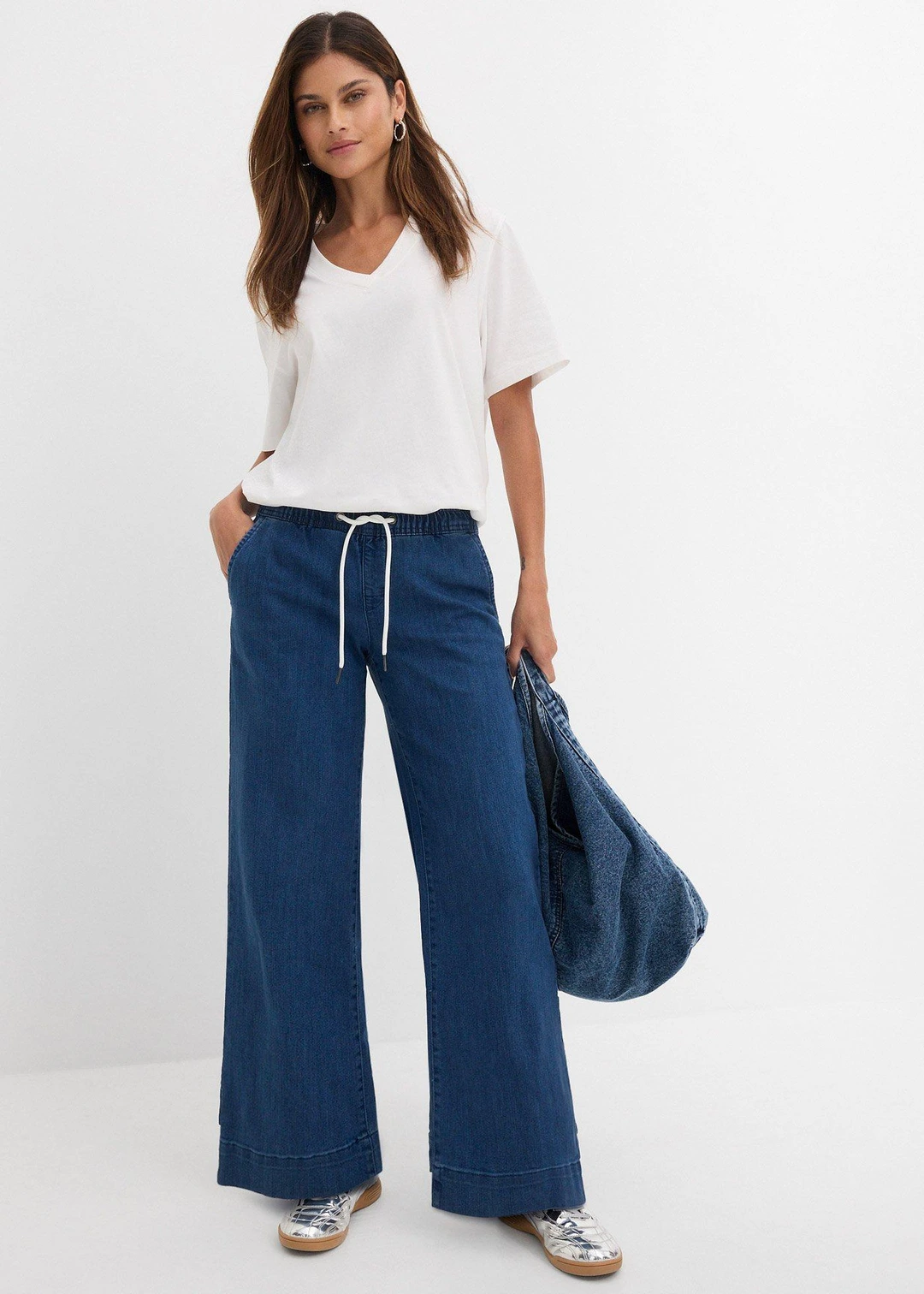 Jean large taille mi-haute, extensible