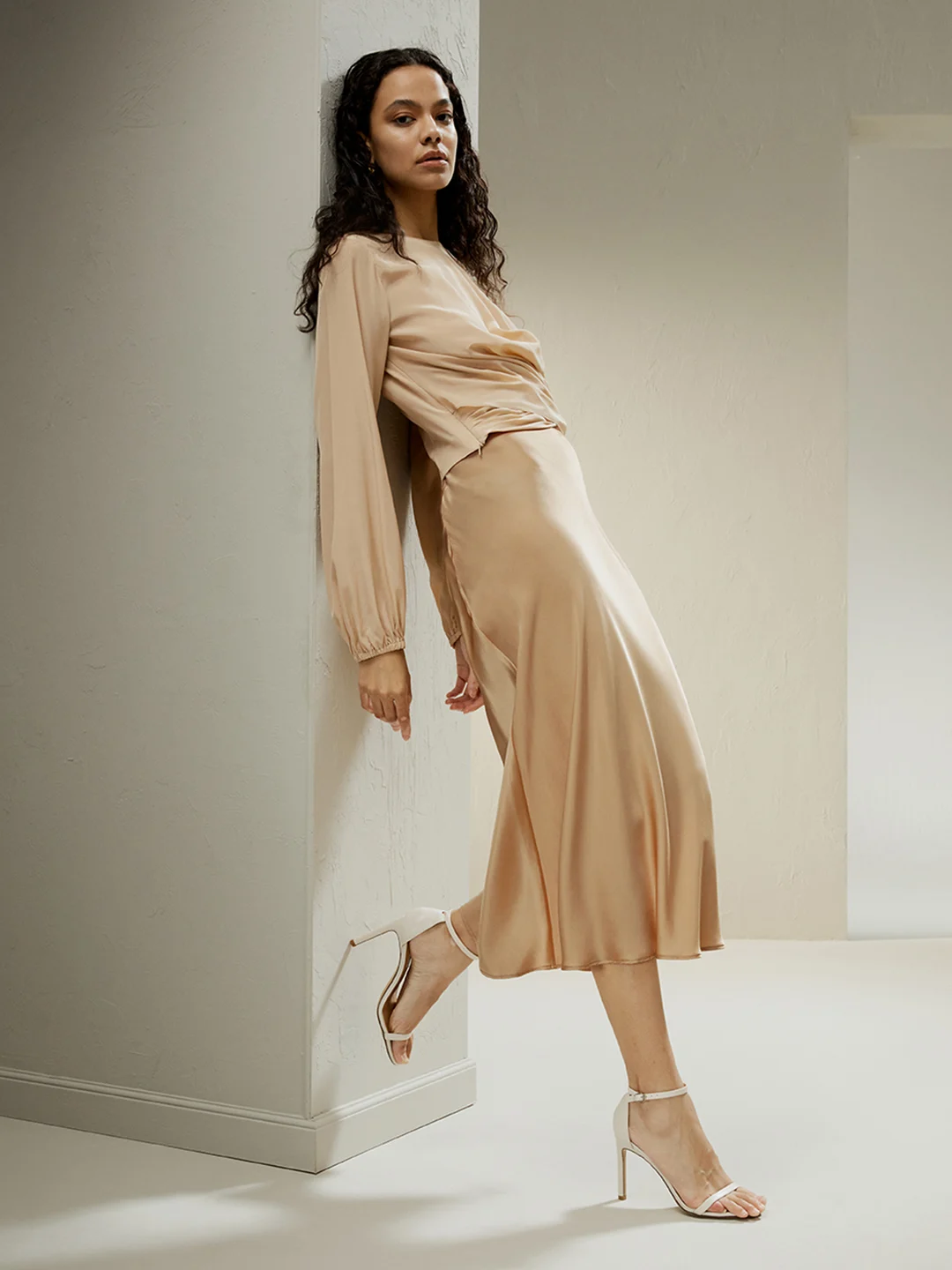 LILYSILK Chemise En Soie Femme Or Pâle Manches Bouffantes Avec Poignets Serrés Plis Et Les Coupes Spectaculaires Décontracté Et Professionnel 40