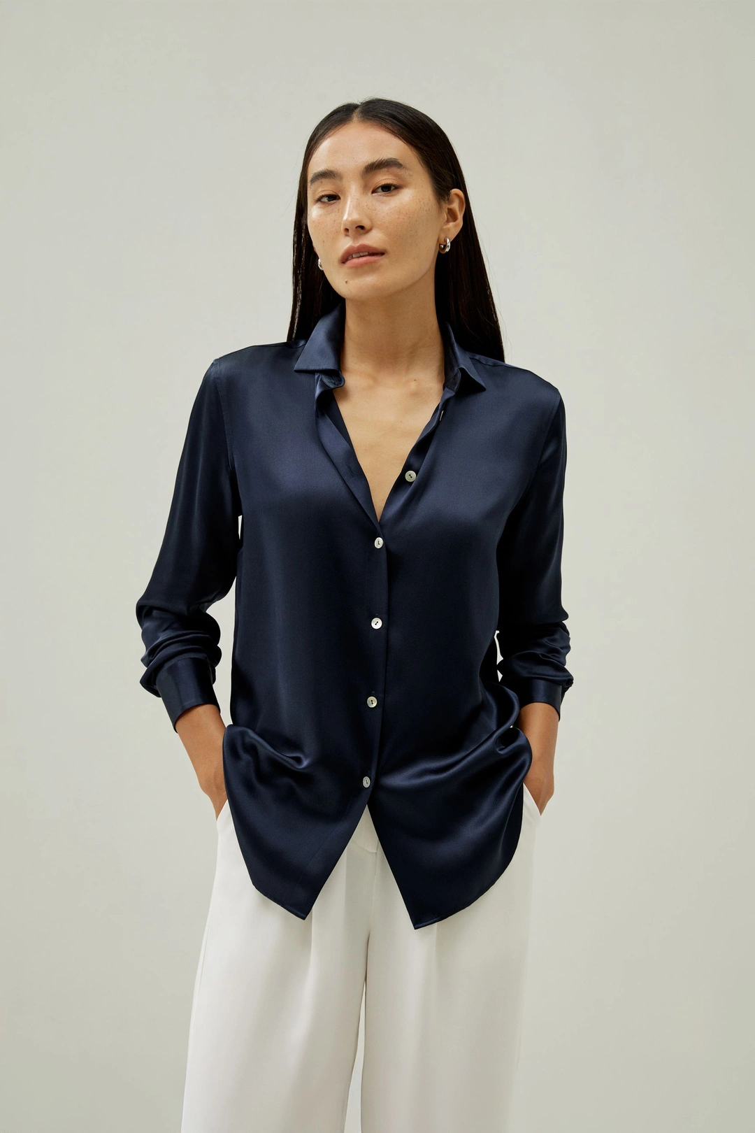 LILYSILK Chemise En Soie Boutonnée Élégante Soie Charmeuse 100 % S'Accorde Avec N'Importe Quelle Tenue Coupe Régulière Bleu Marine Xs