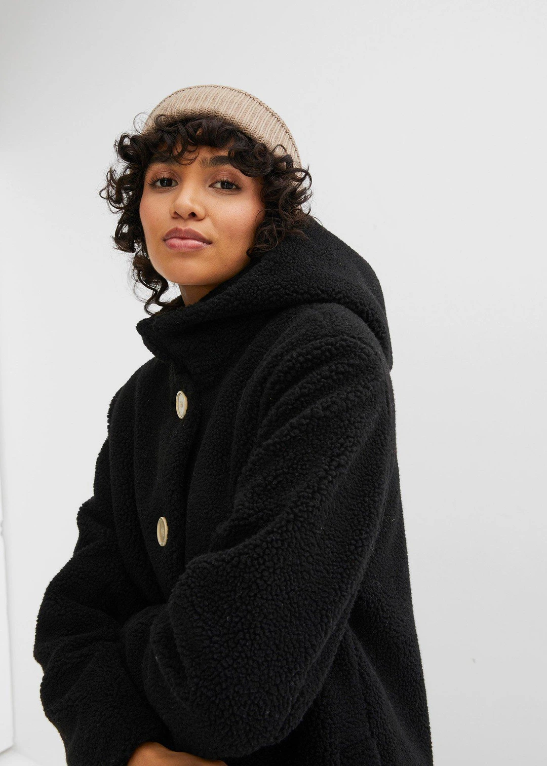 Manteau en sherpa avec capuche et poches - 3
