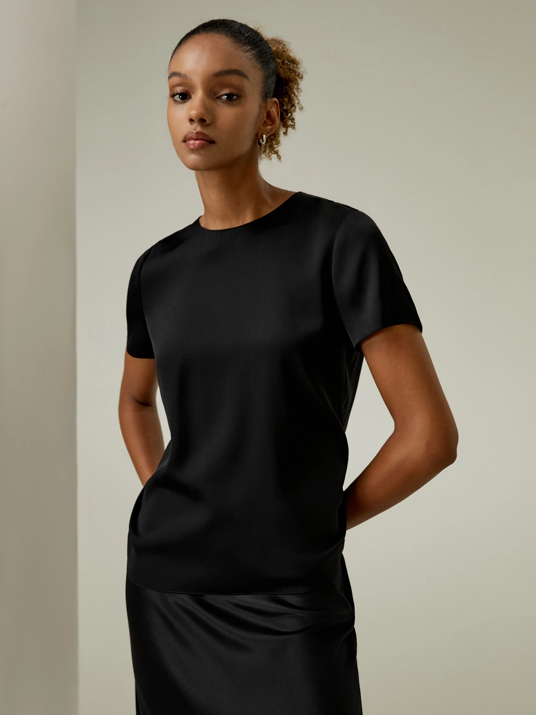 LILYSILK Tee Shirt 100 Soie Noir Col Rond, Vêtement De Détente Parfait 100% Soie Pure Une Touche D'Élégance Dans Votre Vie S