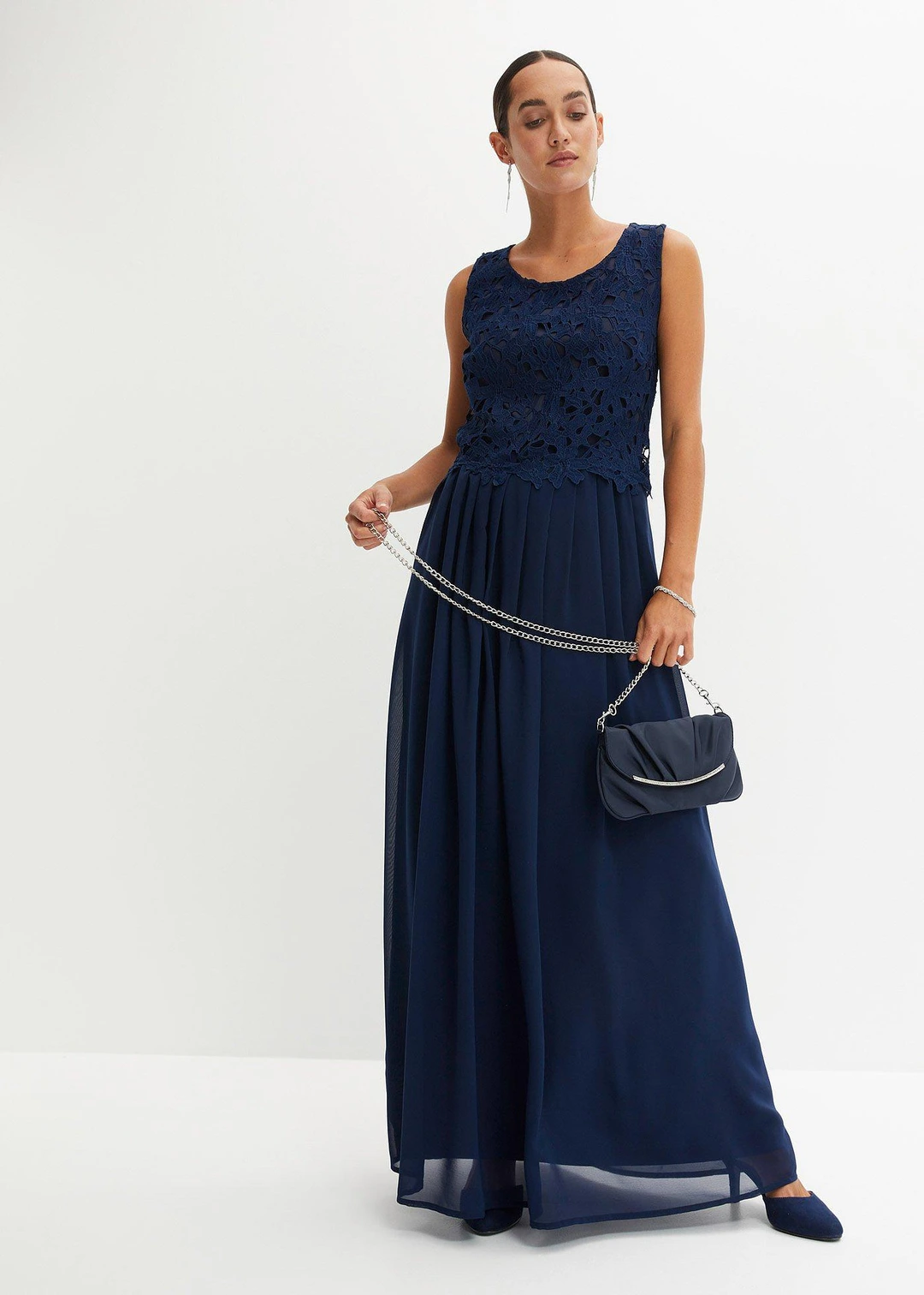 Robe longue à dentelle - 2