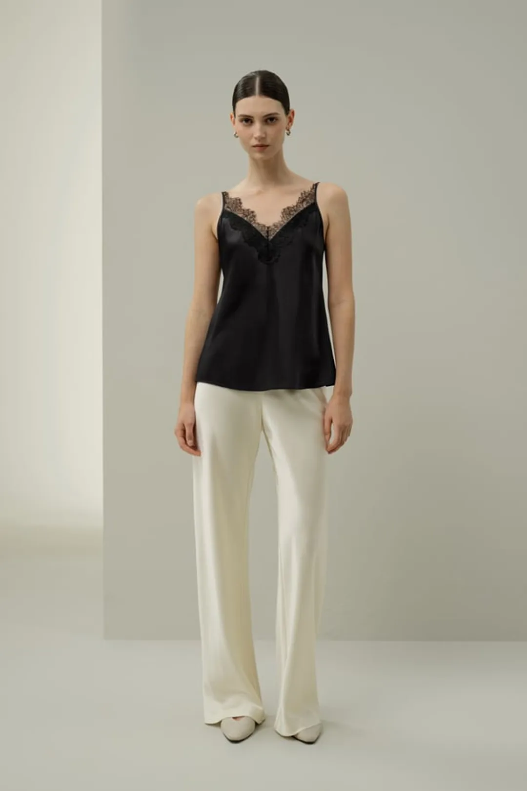 LILYSILK Caraco en Soie de Mûrier et Dentelle pour Femme | Top Élégant Noir XS