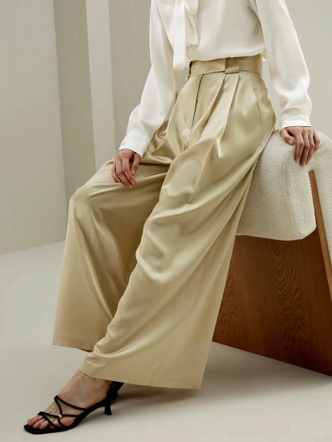 LILYSILK Pantalon Large Soie Femme Beige Jambe Large Avec Un Seul Pli À L'Avant 100% Soie Pure Doux, Lisse Et Brillamment Lustré 46