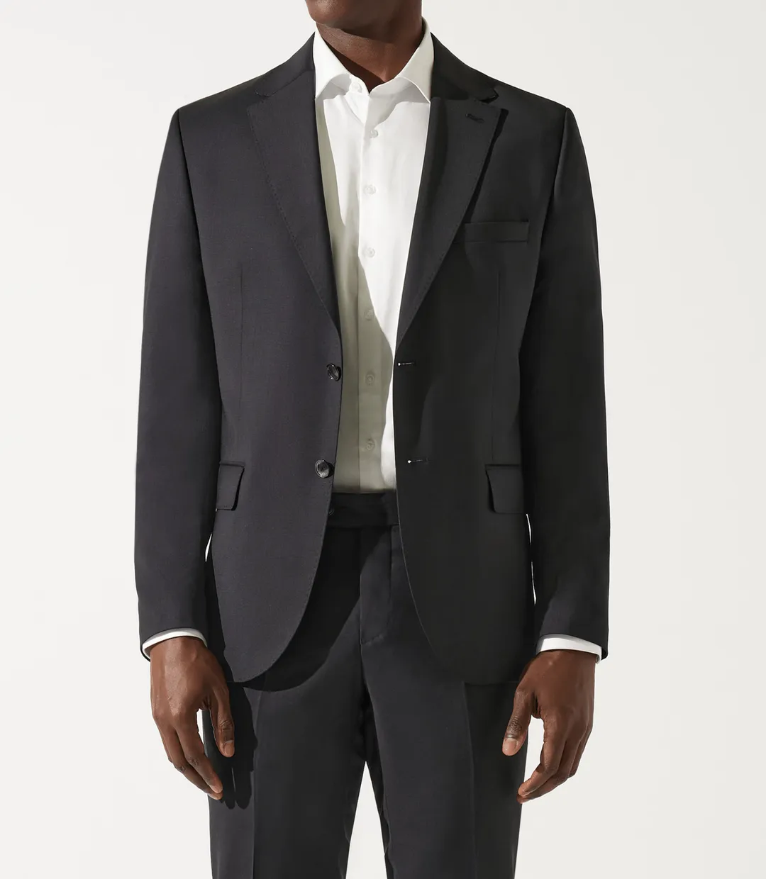 IZAC - Costume en laine 2 boutons noir