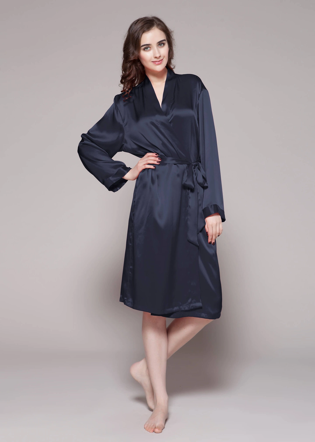LILYSILK Peignoir Long Soie Femme Noir Banded Cuffs, Ceinture En Soie 100% Soie De Mûrier Bon Rapport Qualité-Prix, Respectueux De La Peau XL