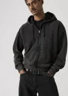 Noir / Post-grunge Jet Black